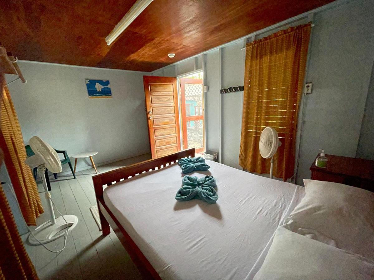 Sea N Sun Guest House Caye Caulker Eksteriør billede