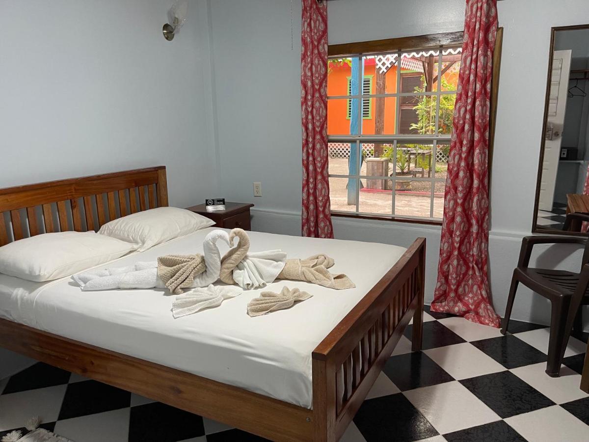 Sea N Sun Guest House Caye Caulker Eksteriør billede