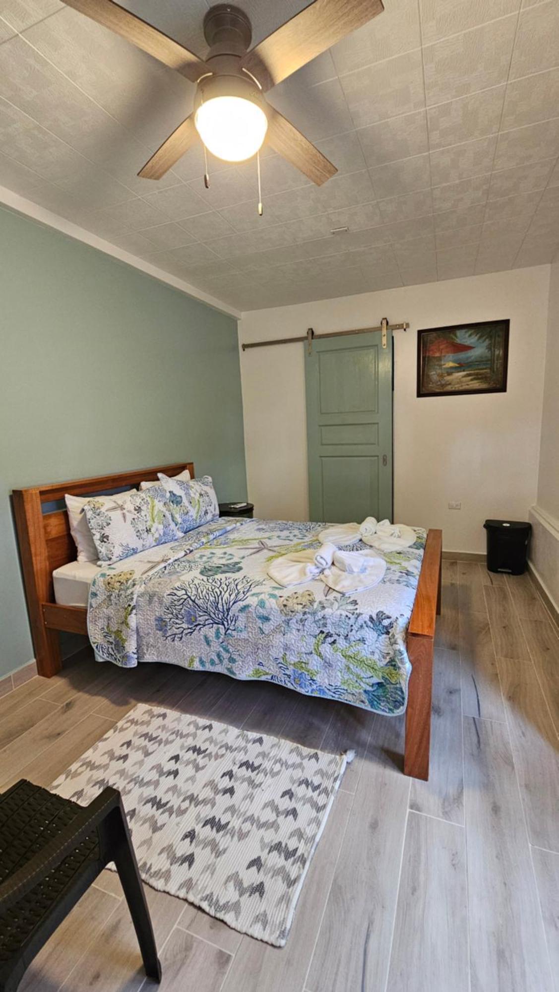 Sea N Sun Guest House Caye Caulker Eksteriør billede