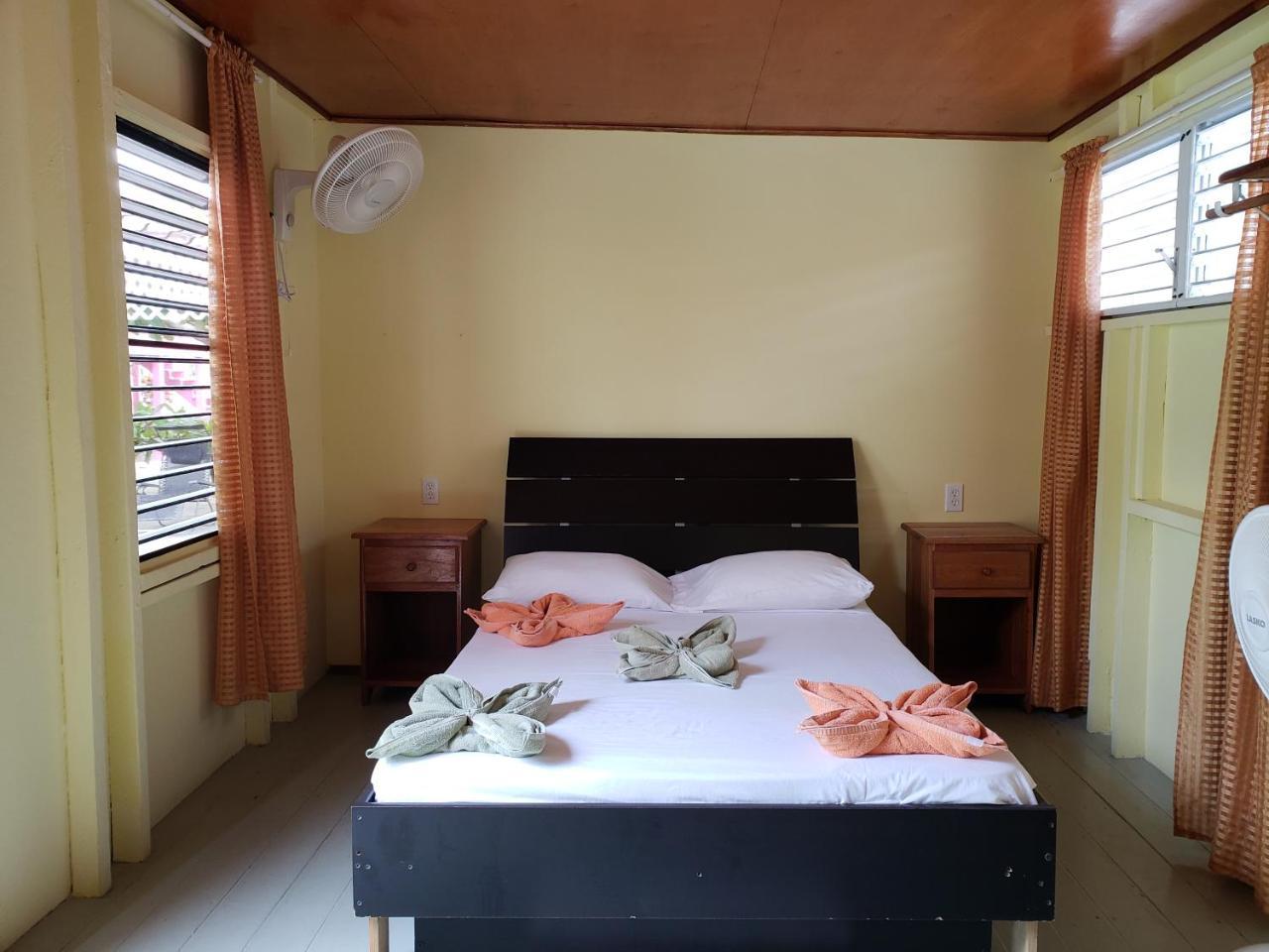 Sea N Sun Guest House Caye Caulker Eksteriør billede